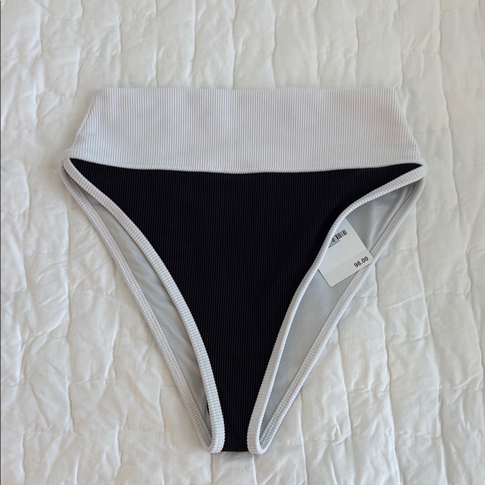 High-Waist Ribbed Beach Riot Bikini Bottoms in Black and White
Size:S